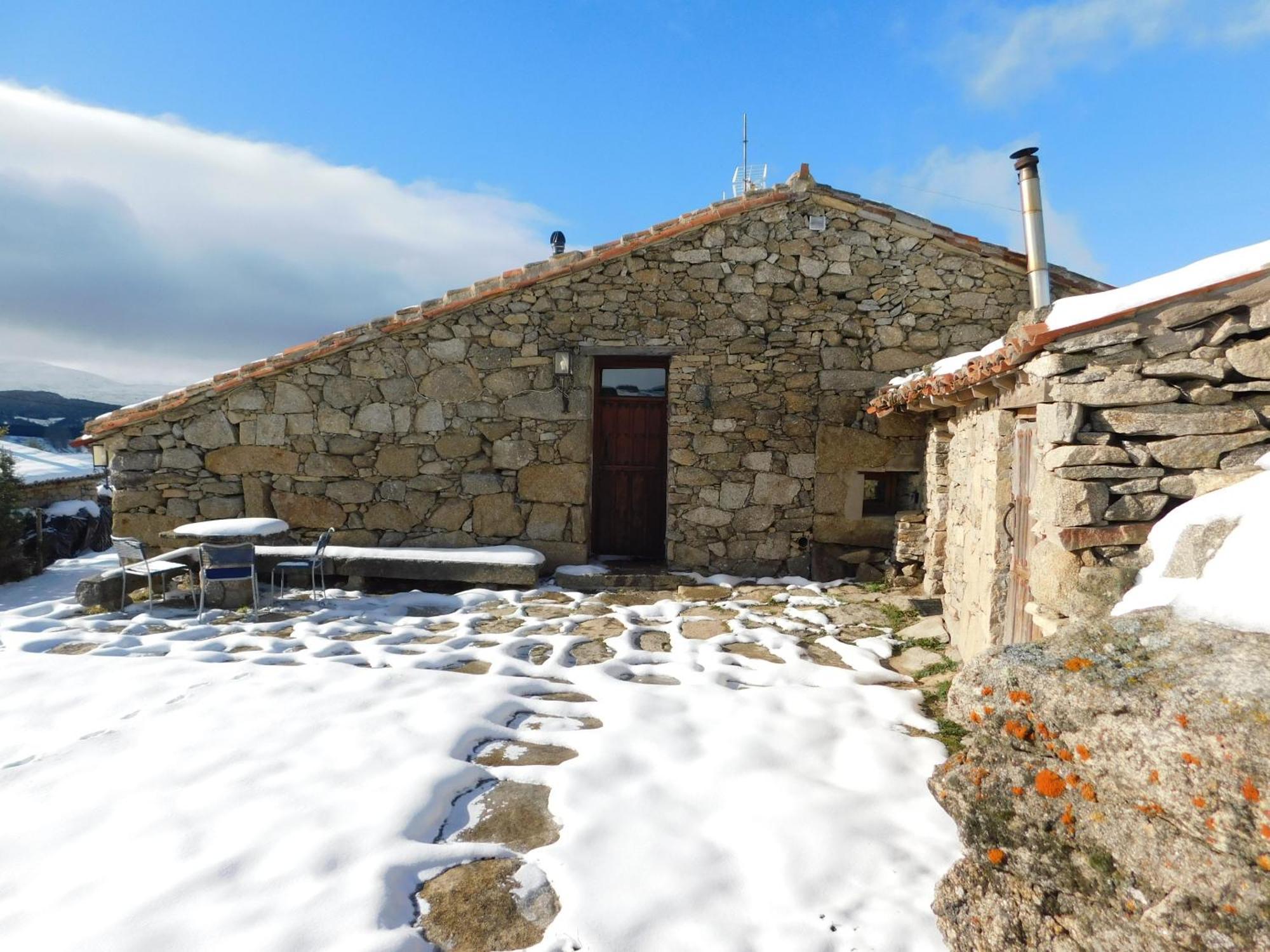Villa La Silla de la Reina Navarredonda Exterior foto